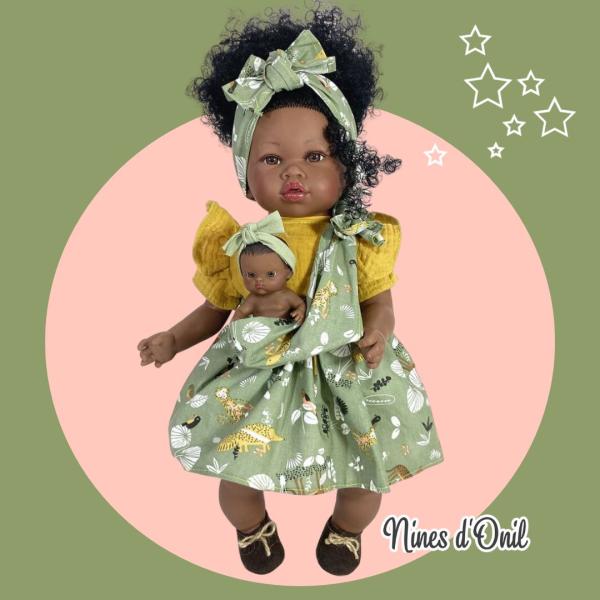 Imagen de Muñeca María porteadora pelo Rizado Nines D’Onil
