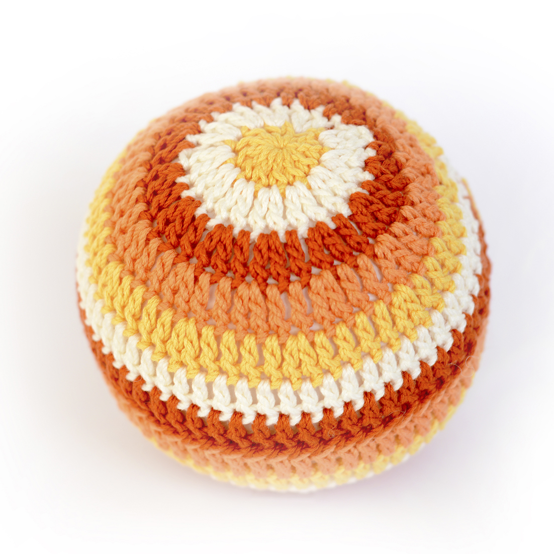 Imagen de Pelota sonajero de crochet naranja